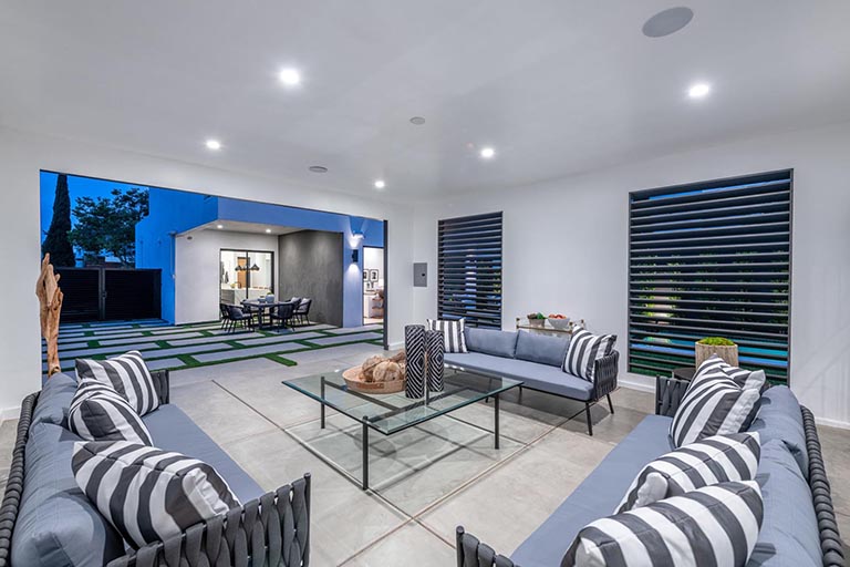 Home design Los Angeles modern contemporary pool cabana 2